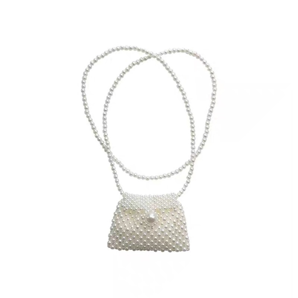 Woven beads vintage bag